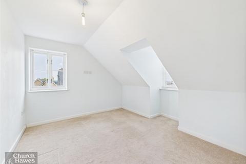 undefined, Quest Place, Maldon