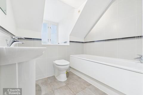 undefined, Quest Place, Maldon