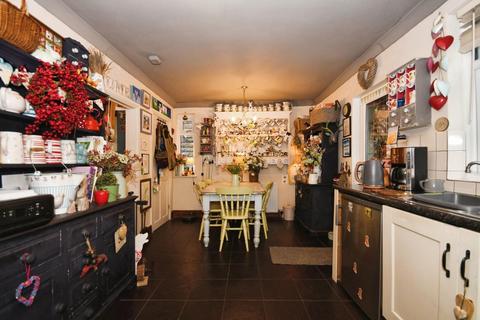 115 Airedale Road, Sheffield, S6 4AW