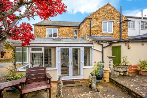 3 bedroom detached house for sale, St Thomas Street, Oxfordshrie OX15