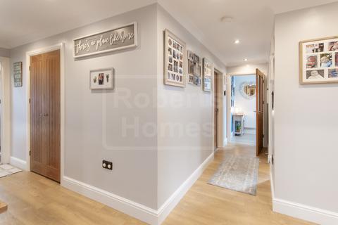 5 Richmond Park, Ystradgynlais, Swansea, SA9 1SG