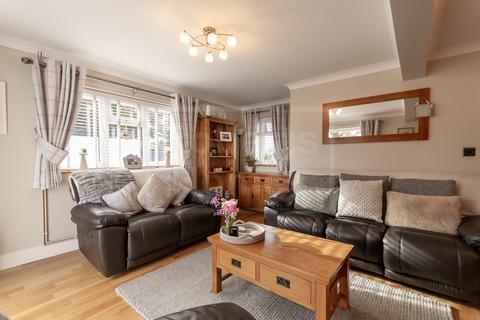 5 Richmond Park, Ystradgynlais, Swansea, SA9 1SG