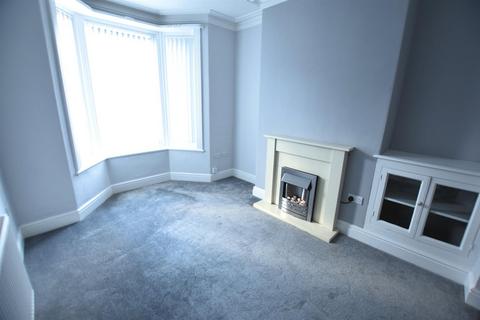 2 bedroom terraced house to rent, St Johns Road, Scarborough