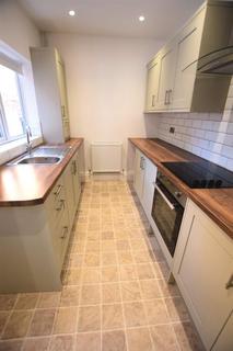 2 bedroom terraced house to rent, St Johns Road, Scarborough