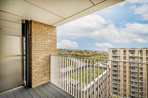 1 bedroom flat for sale, Lakeside Drive, London NW10