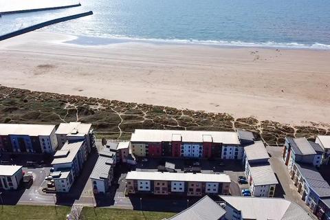 2 bedroom apartment for sale, Fishermans Way, Marina, Swansea