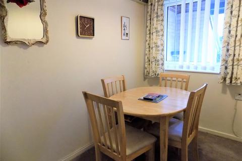 2 bedroom property for sale, Harrison Court, Bingham