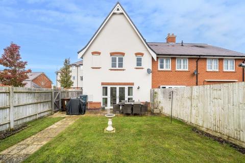 3 bedroom semi-detached house for sale, Wokingham,  Berkshire,  RG40