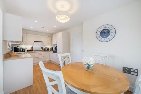 3 bedroom semi-detached house for sale, Wokingham,  Berkshire,  RG40