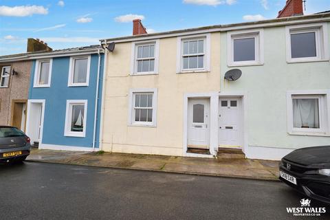 3 bedroom terraced house for sale, Neyland