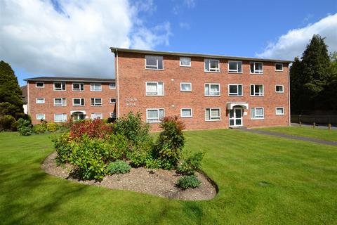 2 bedroom flat for sale, Wimborne