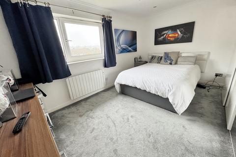 2 bedroom flat for sale, Wimborne