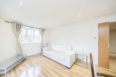 1 bedroom flat to rent, Brompton Park Crescent, London SW6