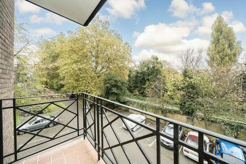 1 bedroom flat to rent, Brompton Park Crescent, London SW6