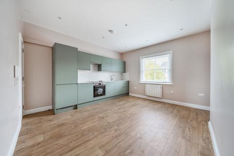 2 bedroom maisonette for sale, Heather Place, Esher, KT10