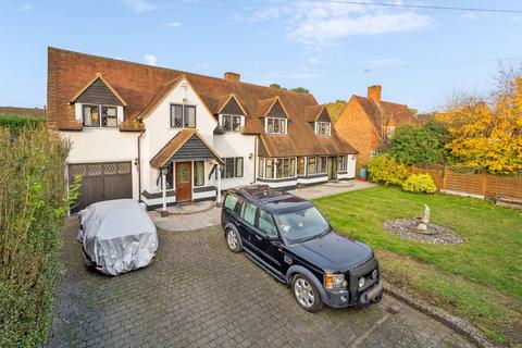 4 bedroom detached house for sale, Elm Close, Farnham Common SL2