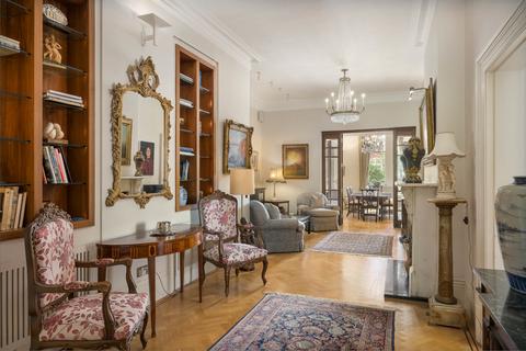 3 bedroom flat for sale, Queen'S Gate South Kensington SW7