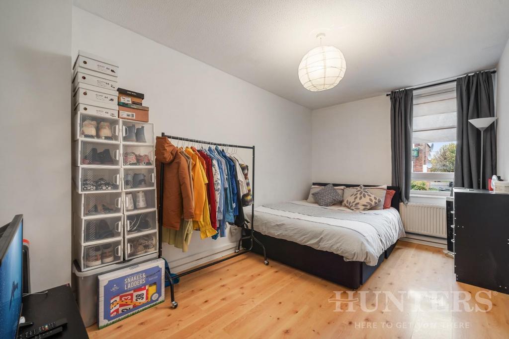 30 Kessock Close N17 9 PN-5.jpg