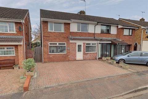 3 bedroom semi-detached house for sale, Pinemount Road, Hucclecote, Gloucester