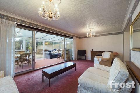 3 bedroom bungalow for sale, Cumberland Road, Ashford, Surrey, TW15