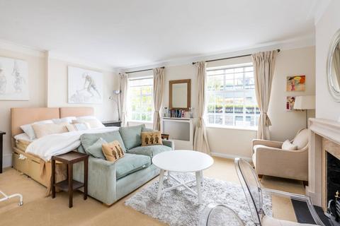 Studio to rent, Chelsea Manor Gardens, Chelsea, London, SW3