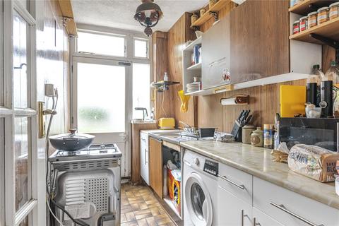 3 bedroom semi-detached house for sale, Moorside Road, Bromley, BR1