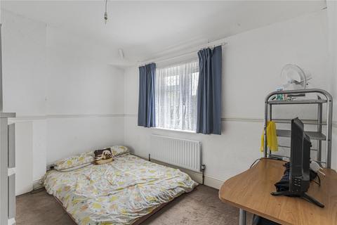 3 bedroom semi-detached house for sale, Moorside Road, Bromley, BR1