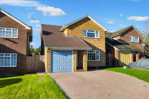 4 bedroom detached house for sale, Longland Avenue, Storrington, West Sussex, RH20