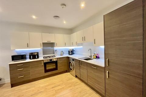 16 Grays Crescent, Newhaven, BN9 9FE