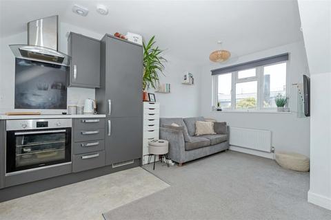 1 bedroom flat for sale, King Edward Avenue, Worthing