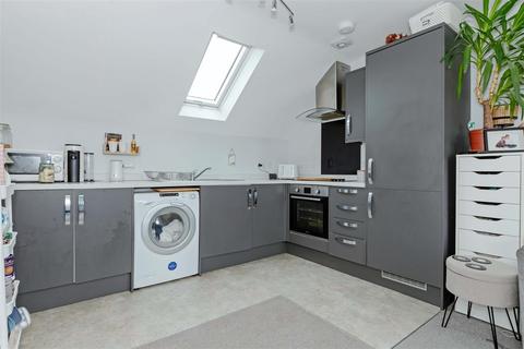 1 bedroom flat for sale, King Edward Avenue, Worthing