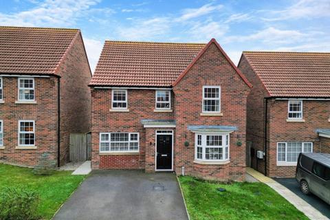 4 bedroom detached house for sale, 15 Nightingale Drive, Whitby