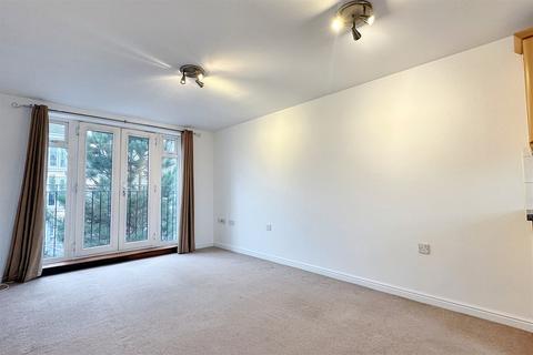 2 bedroom flat for sale, Eastleigh