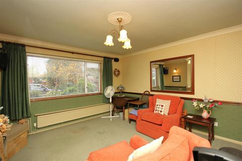 3 bedroom detached bungalow for sale, Woodland Road, Rushden NN10