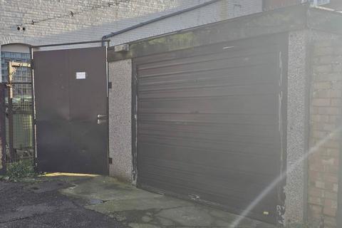 Storage to rent, 28 Church Street, Wolverton, Milton Keynes, MK12