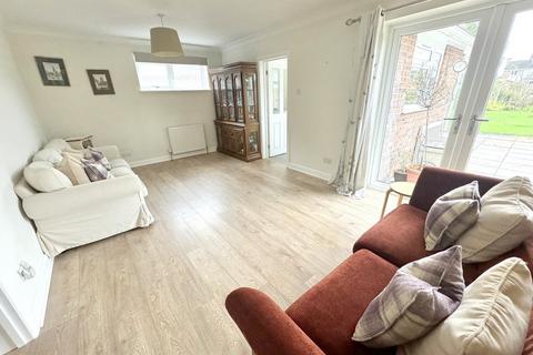 27 Apsley Crescent, Poole, BH17 7LX