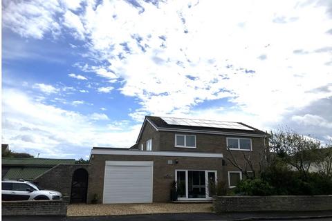 4 bedroom detached house for sale, Faenol Isaf, Tywyn LL36