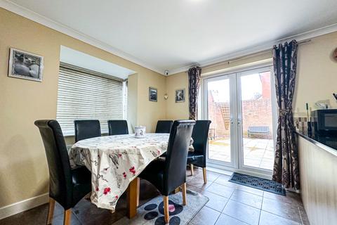 4 bedroom detached house for sale, Lotus Drive, Bridgwater.