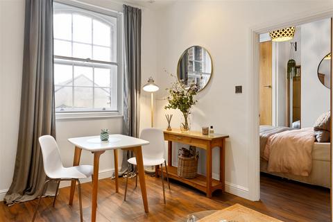 1 bedroom apartment to rent, King Street, York