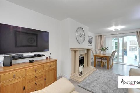 4 bedroom bungalow for sale, Killingworth Drive, High Barnes, Sunderland