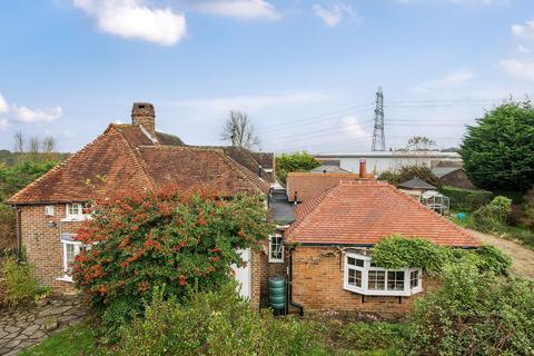 2 bedroom semi-detached house for sale, Hilland Road, Billingshurst, RH14