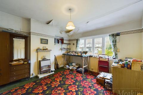87 Littleheath Road, South Croydon, CR2 7SL