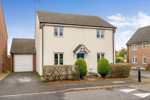 3 bedroom detached house for sale, Cheviot Road, Andover, SP11 6GF