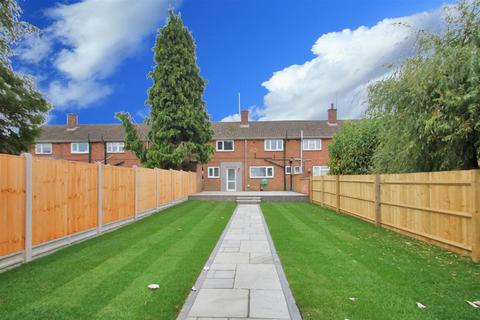 3 bedroom terraced house to rent, Mill Road, Kettering NN14