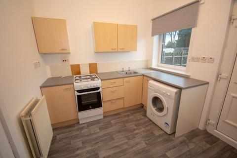 2 bedroom flat to rent, Montrave Crescent, Leven, KY8