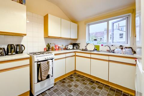 5 bedroom terraced house to rent, Highbury Road, Bristol BS7