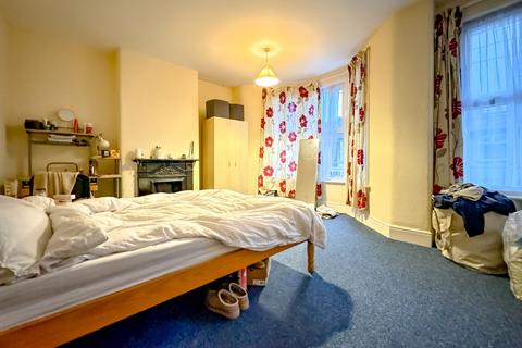 5 bedroom terraced house to rent, Highbury Road, Bristol BS7