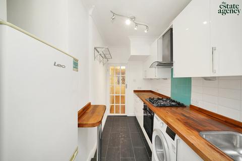 16 Hawkdene, London, E4 7PF