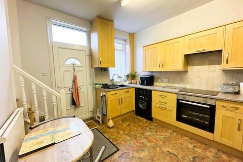 2 bedroom terraced house for sale, Chestnut Street, Cross Hills,