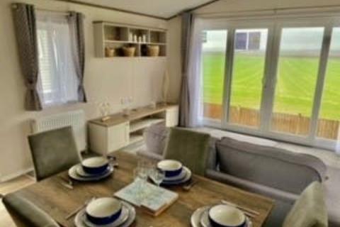 2 bedroom lodge for sale, Harts Holiday Park